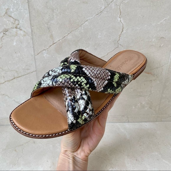 Madewell PUFFY-STRAP SANDALS IN SNAKE EMBOSSED LEATHER , 10 - Picture 5 of 15